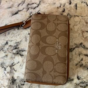 Coach wallet/wristlet